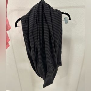 Lululemon vinyasa scarf rulu